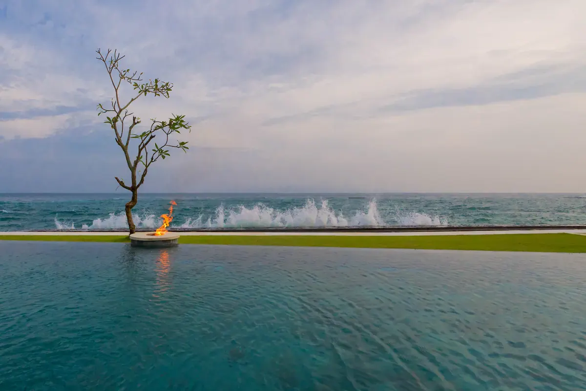 Siri Mendira - Villa Angsoka — 6BR Villa Rental in Candidasa — image 2
