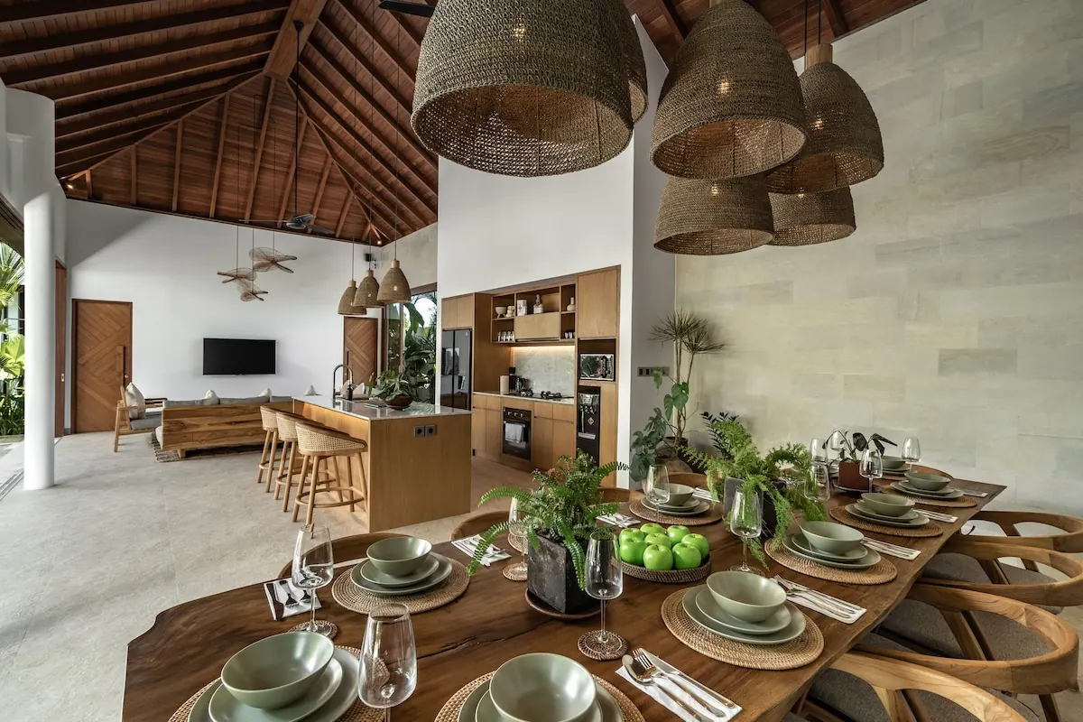 6 BR Tropical Garden Pavilion Villa Ubud — 6BR Villa Rental in Ubud — image 8