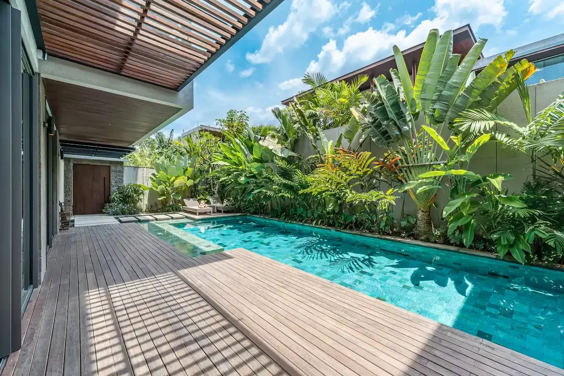 4 BR Beachfront Family Retreat Canggu — 4BR Villa Rental in Canggu — image 4