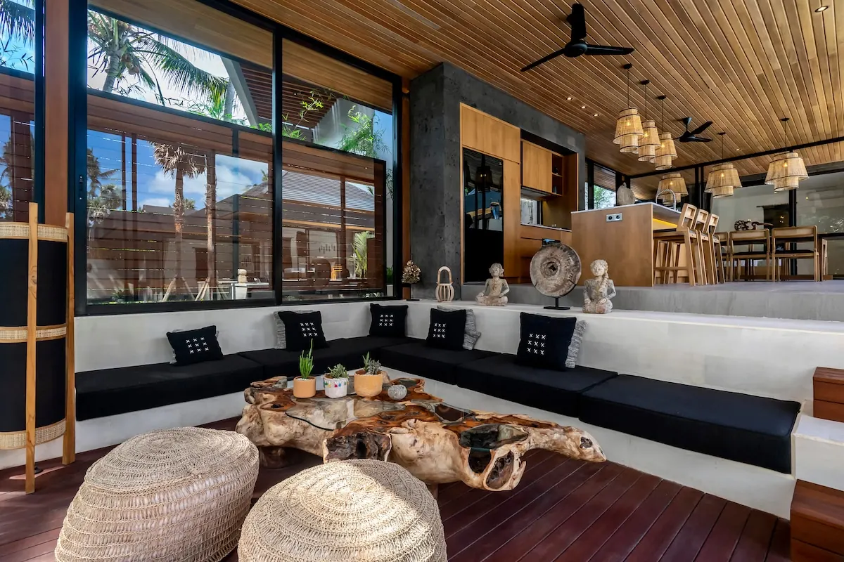 10 BR Tropical-Modern Infinity-Pool Estate Ubud — 10BR Estate Rental in Ubud — image 2