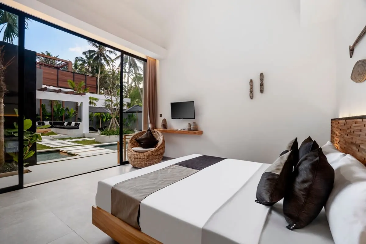 3 BR Tropical Garden Courtyard House Ubud — 3BR House Rental in Ubud — image 17