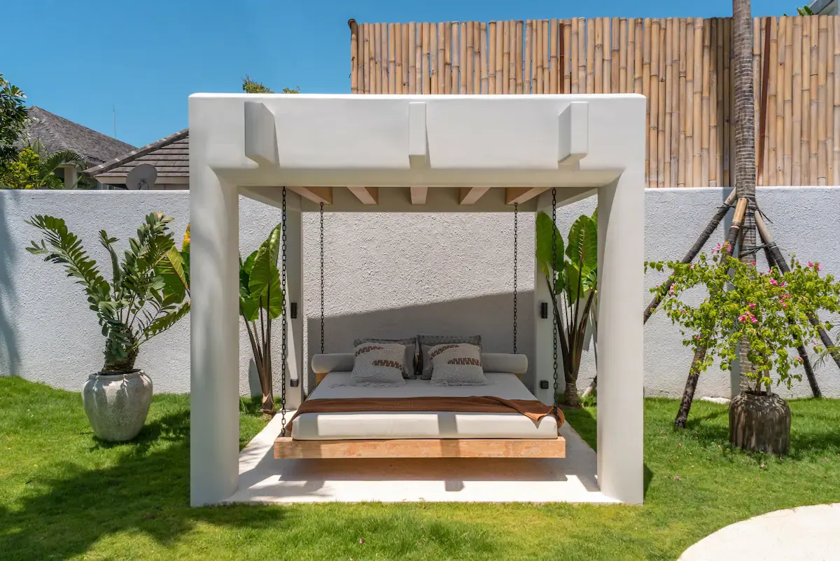 4 BR Tropical-Modern Walk-to-Beach Villa Canggu — 4BR Villa Rental in Canggu — image 1