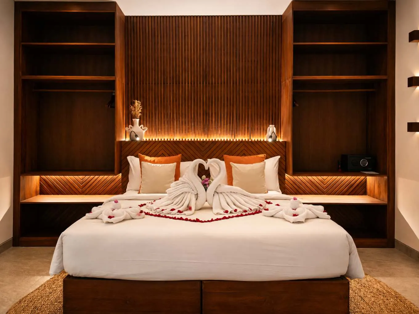 4 BR Tropical-Modern Rice-Field Retreat Ubud — 4BR Villa Rental in Ubud — image 12