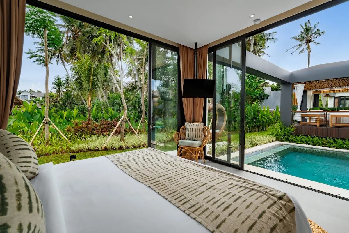 4 BR Tropical-Modern Garden Villa Ubud — 4BR Villa Rental in Ubud — image 11