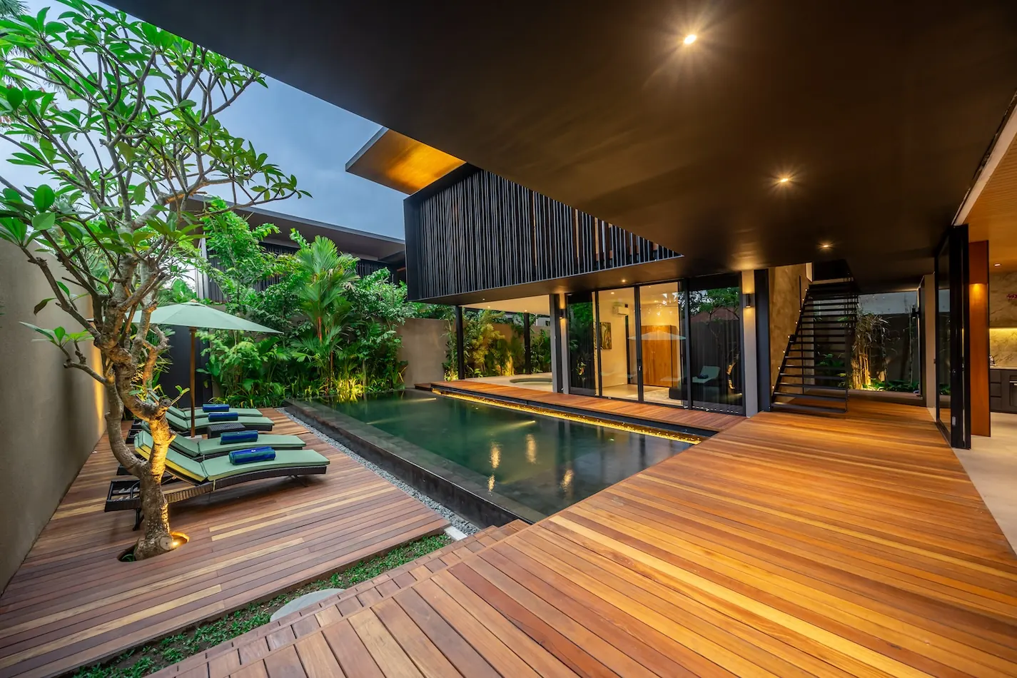 4 BR Fully Staffed Pool Retreat Seminyak — 4BR Villa Rental in Seminyak