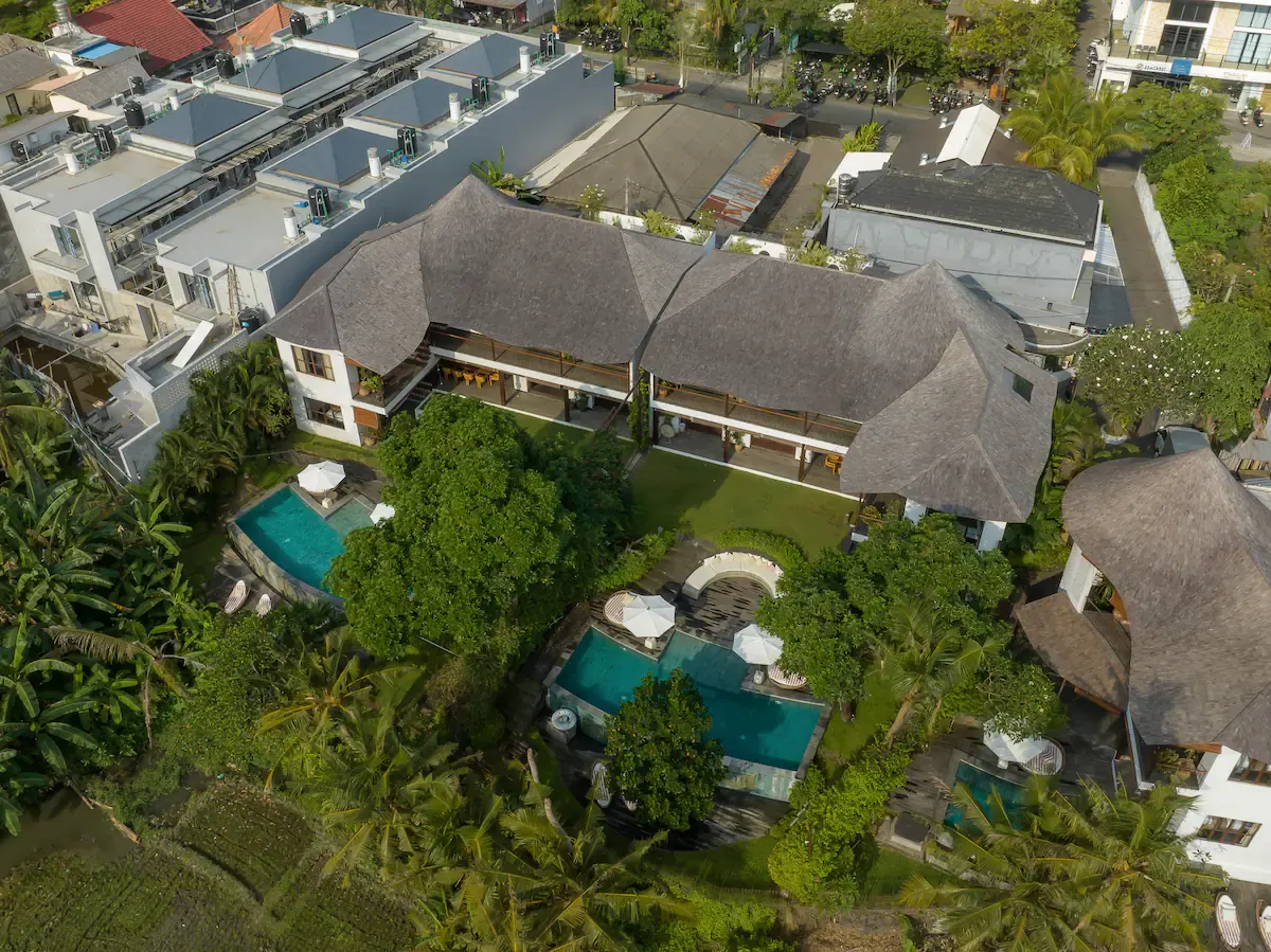 6 BR Tropical Garden Family Villa Canggu — 6BR Villa Rental in Canggu — image 6