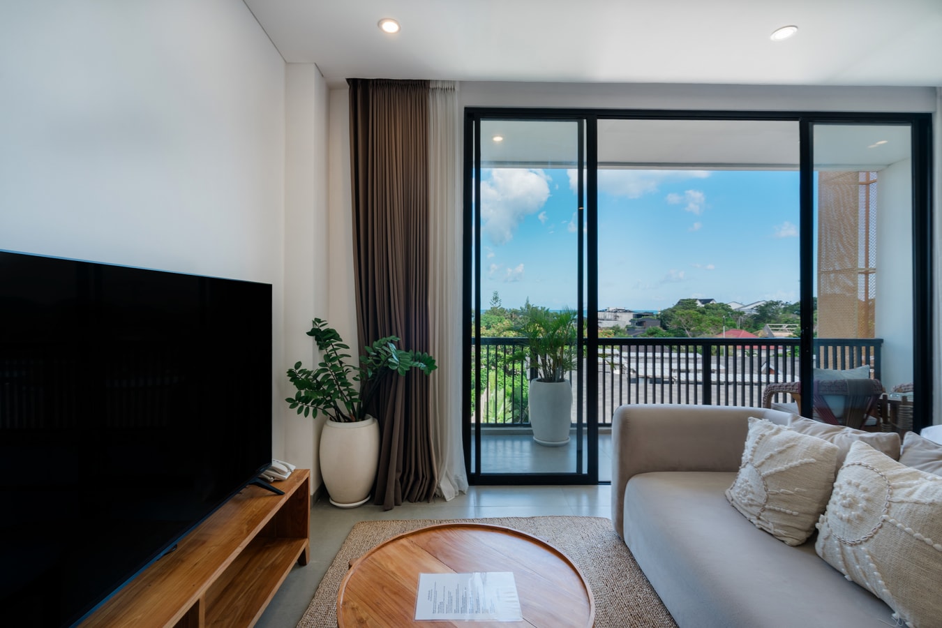 SB Ocean 409 - 1BR with Balcony and Pool, Canggu - Canggu, Bali