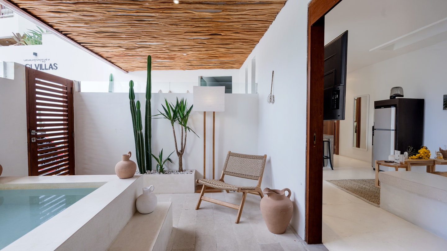 Pagi - Canggu 1BR Suite with Private Pool and Terrace - Canggu, Bali — image 9