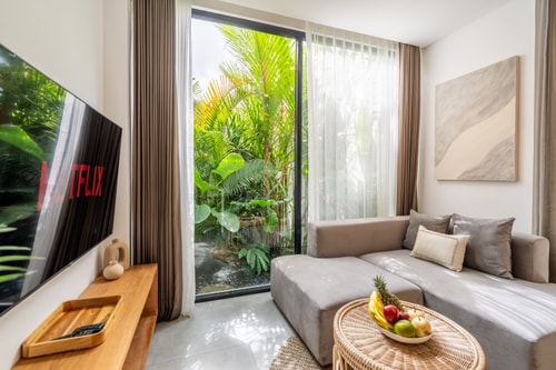 Canggu 1BR Suite | Pool & Gym, 350m to Beach in Canggu, Bali — image 1