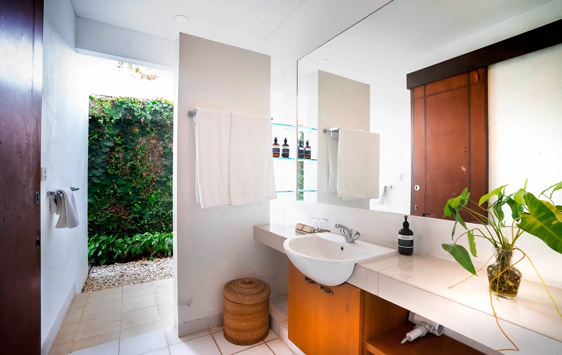 Asraya Villa — 4BR Villa Rental in Sanur — image 12