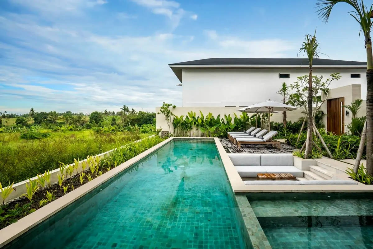 4 BR Tropical-Modern Designer Villa Canggu — 4BR Villa Rental in Canggu — image 8
