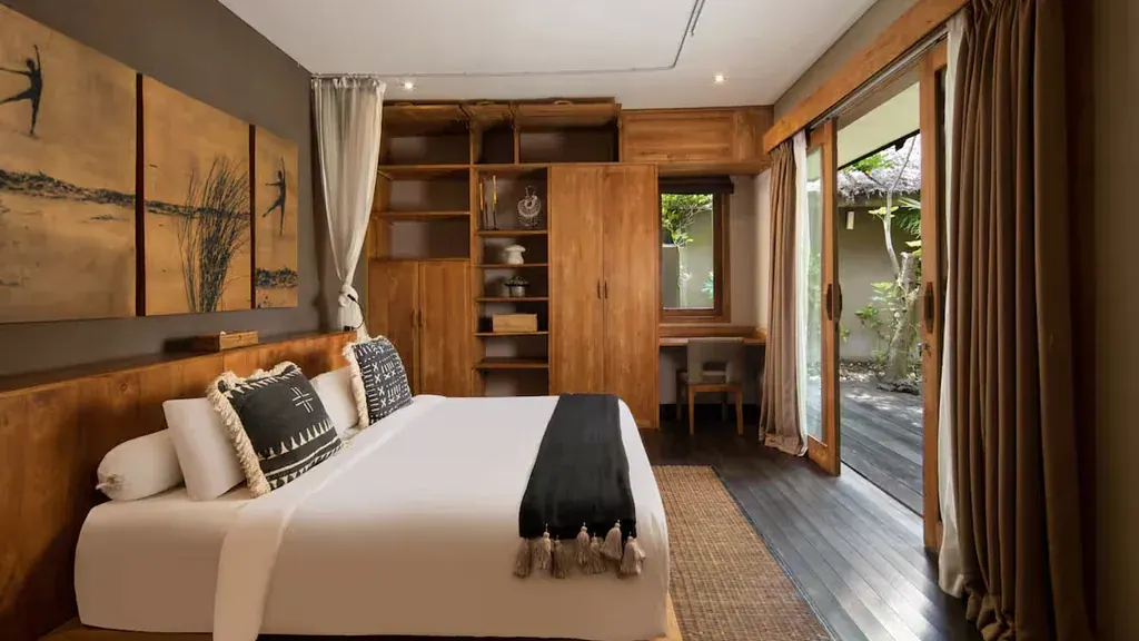 5 BR Private Retreat Seminyak — 5BR Villa Rental in Seminyak — image 15