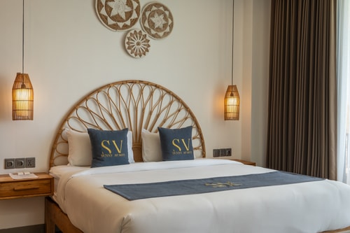 SB 202 - 1BR Pool Suite, Near Batu Belig Beach - Canggu, Bali — image 2