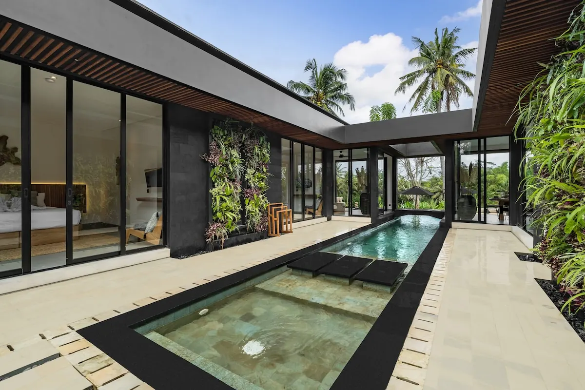5 BR Designer Tropical-Modern Retreat Ubud — 5BR Villa Rental in Ubud — image 10
