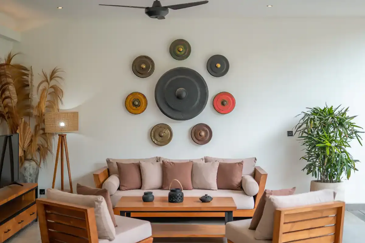 4 BR White Pool House Canggu — 4BR House Rental in Pererenan — image 3