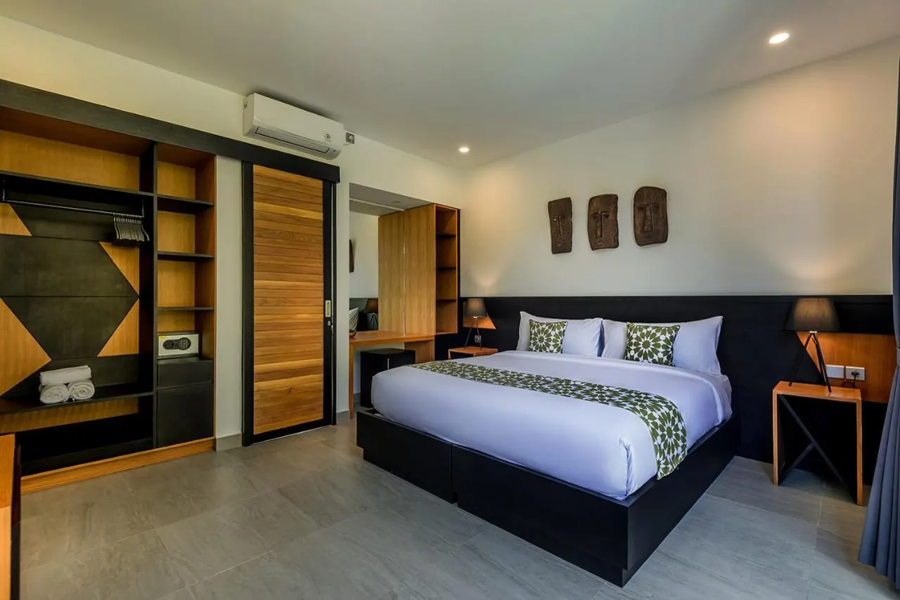 4 BR Glass Rice-Field Villa Ubud — 4BR Villa Rental in Ubud — image 1