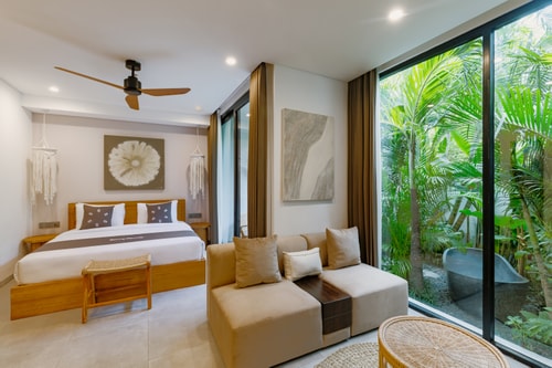 SM 108 - Deluxe Suite with Bathtub & Pool, Canggu in Canggu, Bali — image 1
