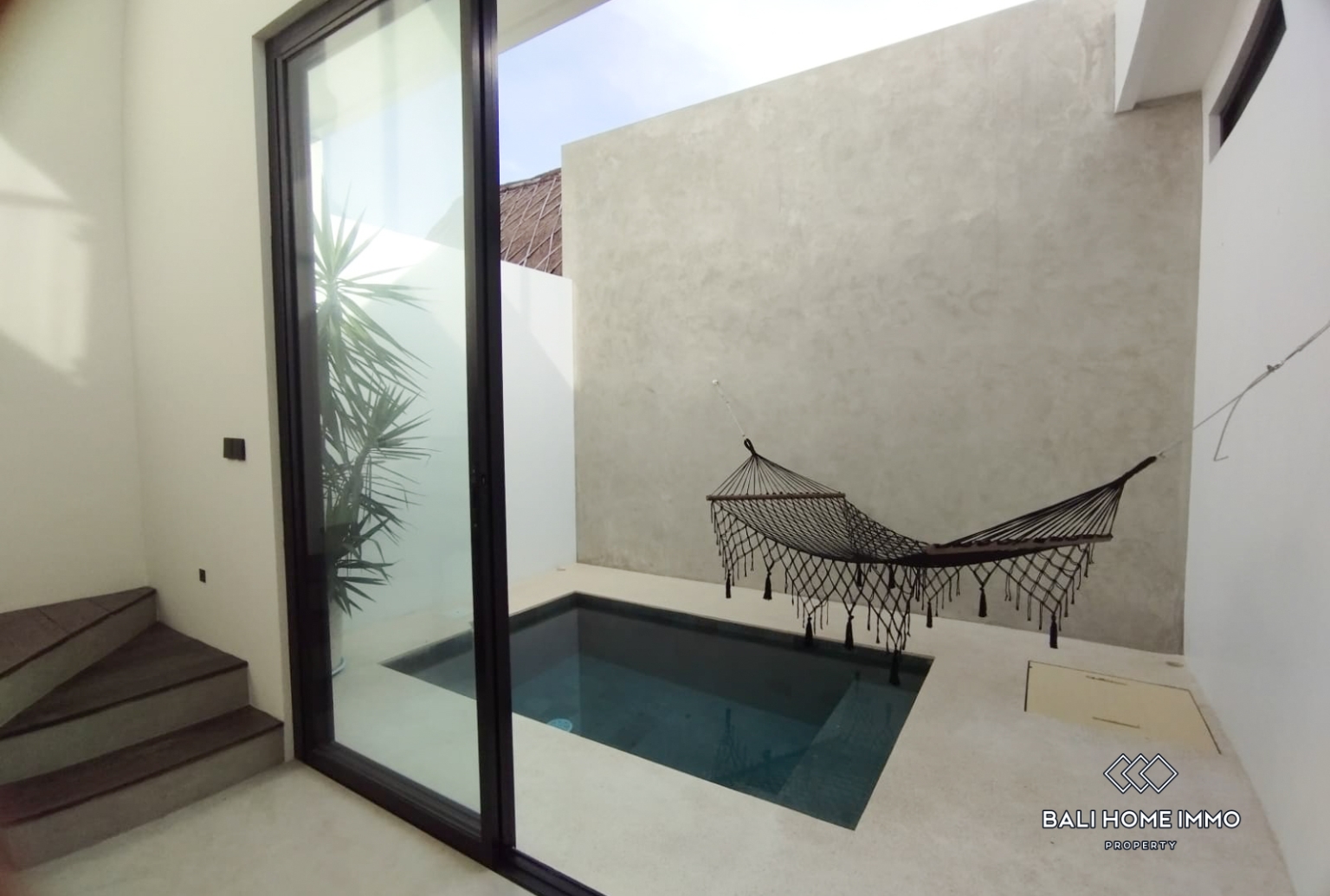 beautiful 1 bedroom loft for rent in Pererenan Bali — image 12