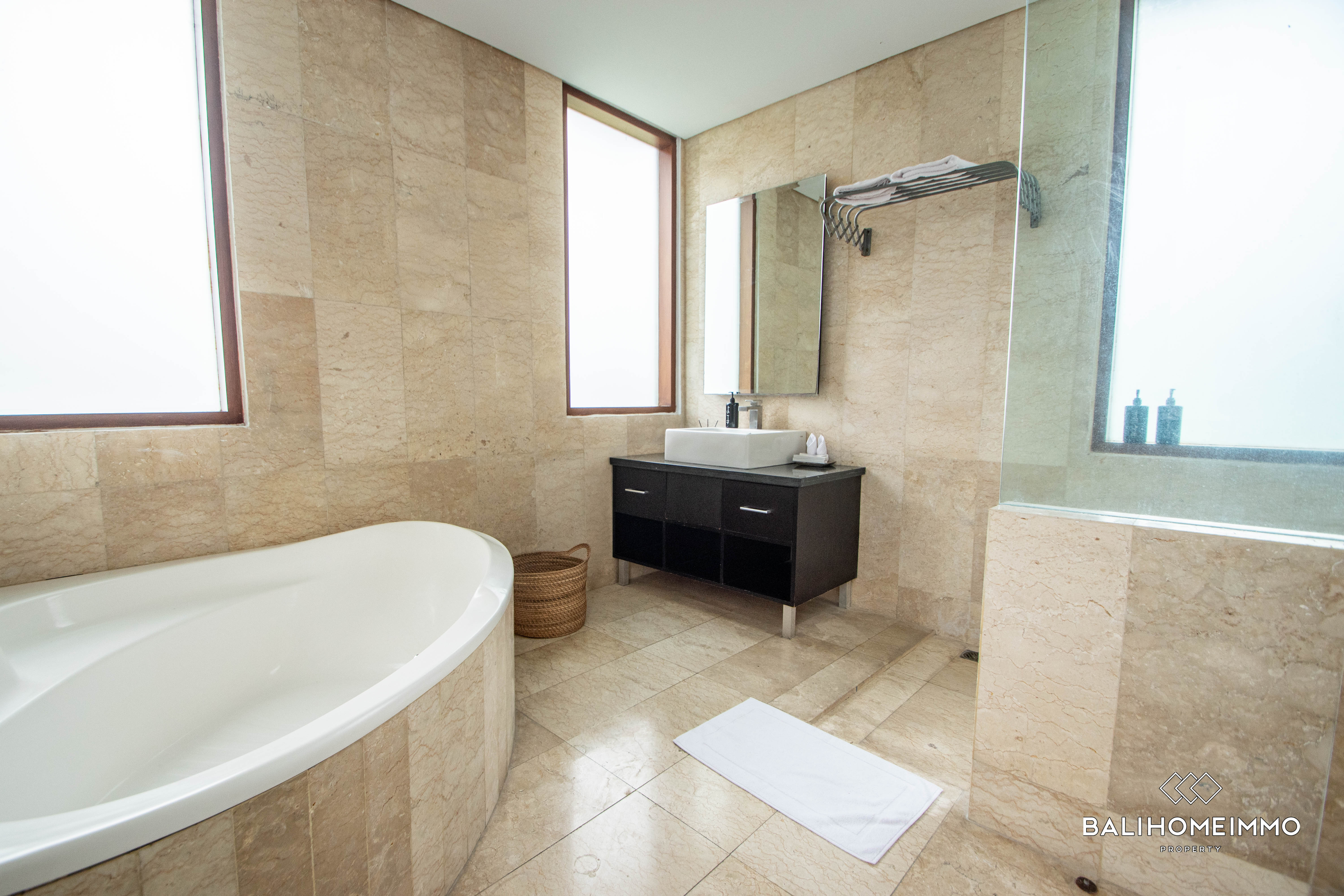 Beautiful 3 Bedroom Villa for Rental in Bali Umalas — image 15
