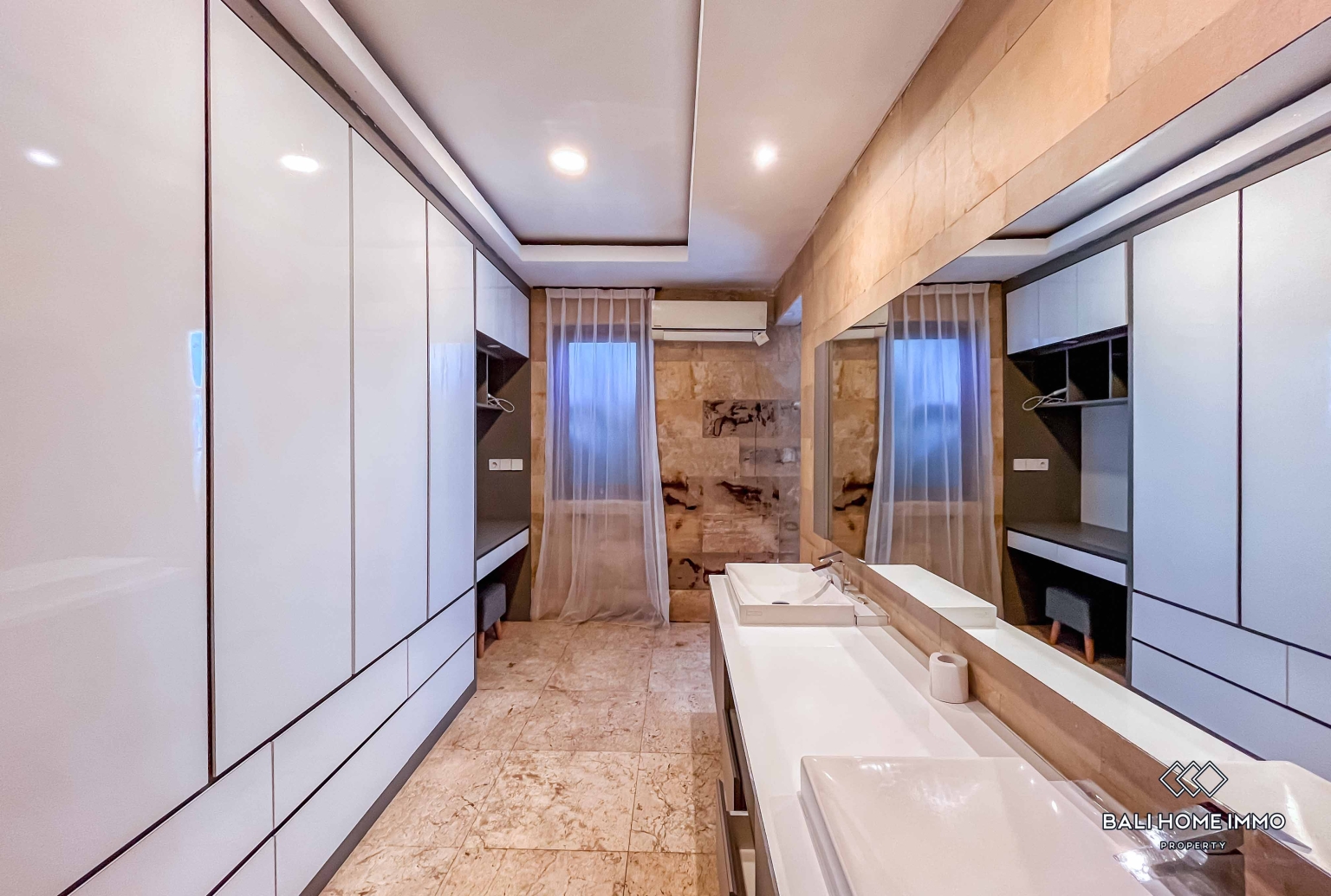 BEAUTIFUL 3 BEDROOMS VILLA FOR YEARLY AND MONTHLY RENTAL IN BALI - JIMBARAN — image 16
