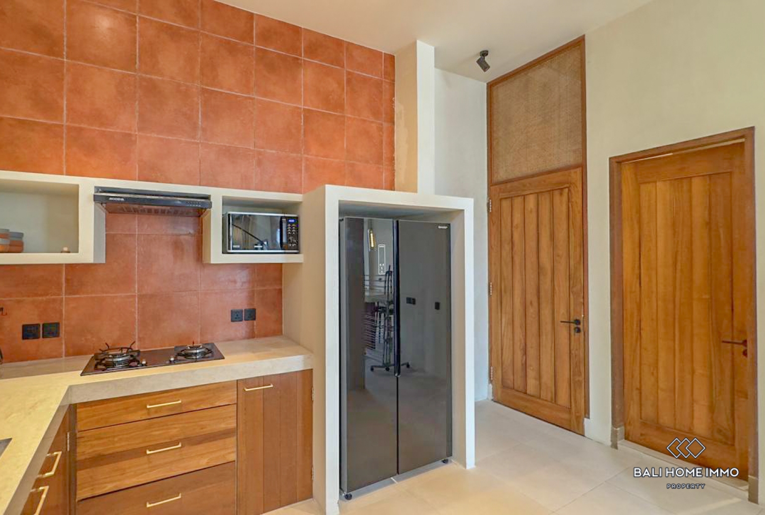 Beautiful 3 Bedrooms villa for yearly rental in Bali Canggu Berawa — image 3