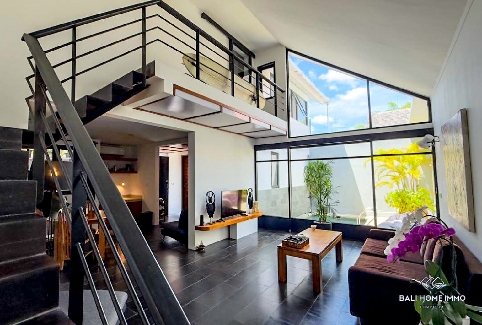 Beautiful 3 Bedrooms villa for Yearly rental in Bali Near Umalas and Berawa — image 9