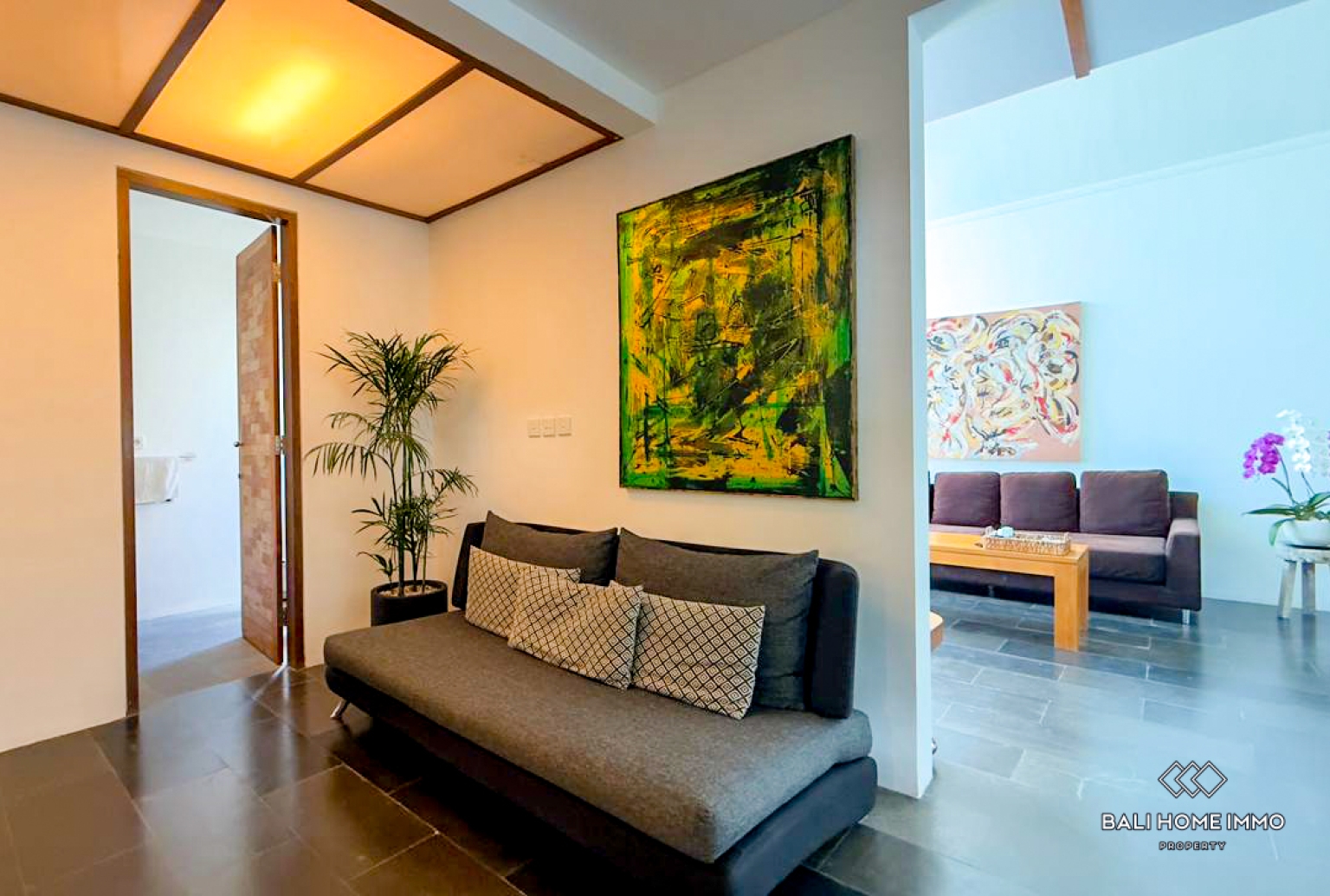 Beautiful 3 Bedrooms villa for Yearly rental in Bali Near Umalas and Berawa — image 5