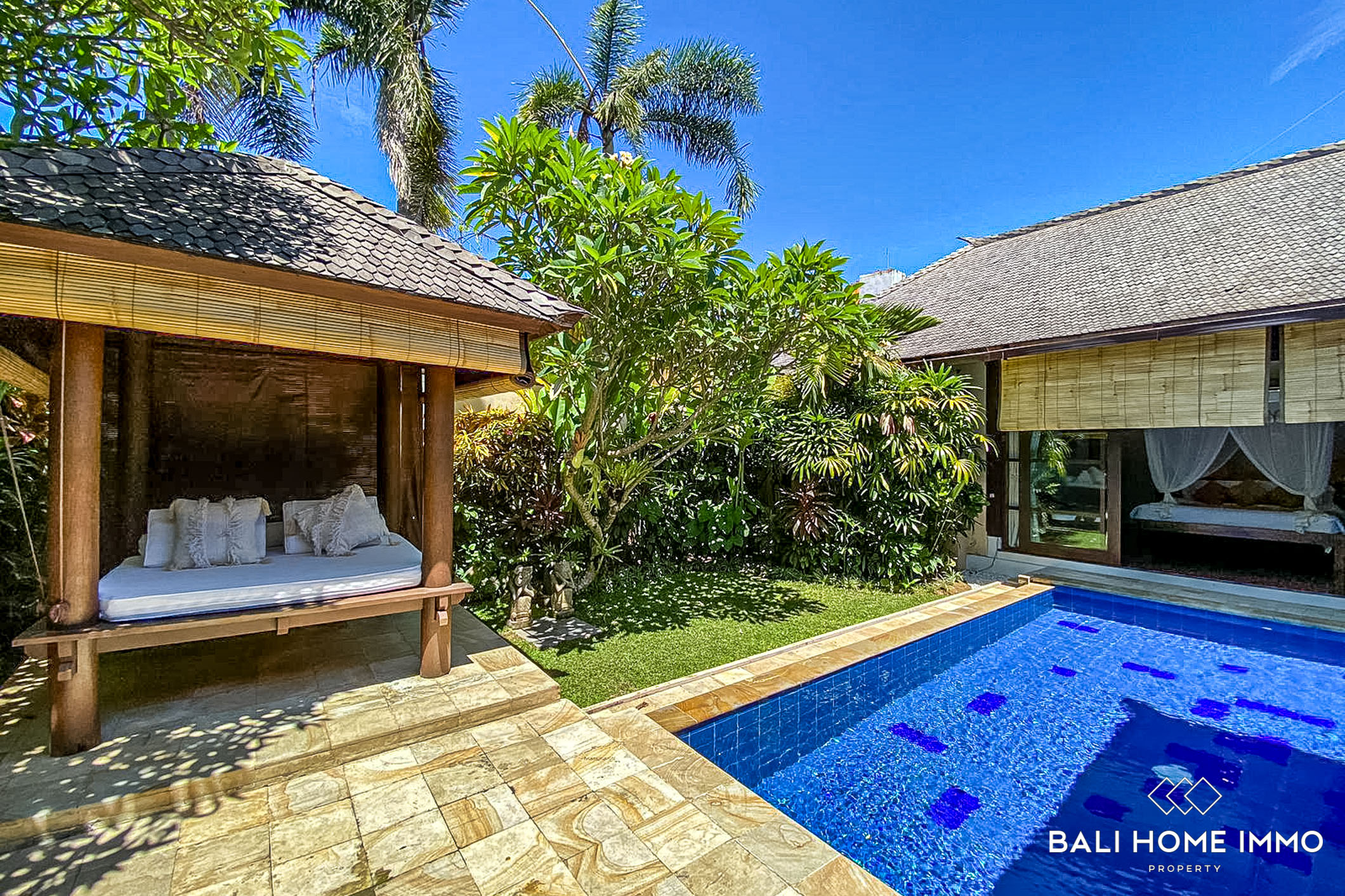 Beautiful 4 Bedroom villa for monthly rental in Bali Batu Belig — image 1