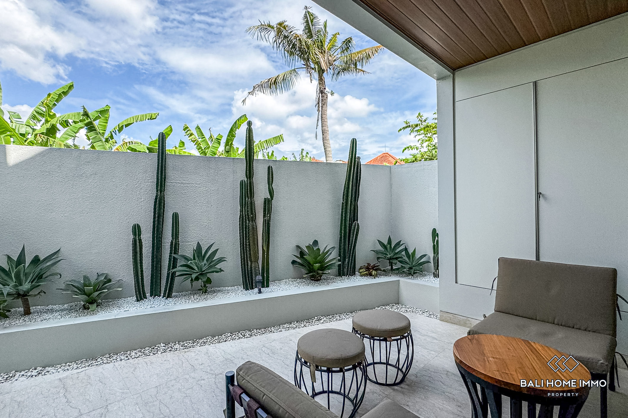 Beautiful Design 2 Bedrooms villa for rental in Buduk Bali — image 12