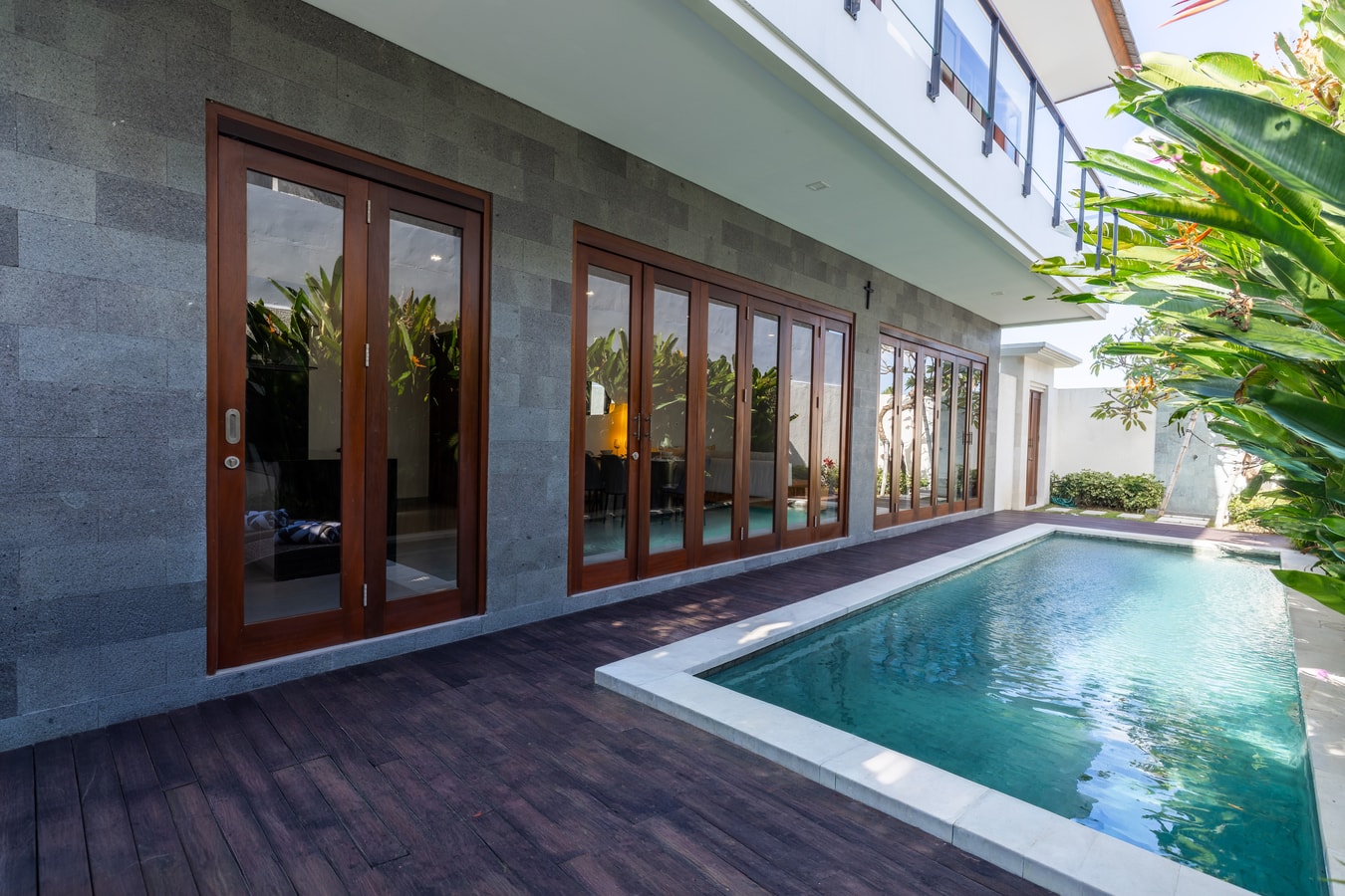 2BR Chic Berawa Villa | Pool & Bathtub, Near Cafés in Canggu, Bali — image 15