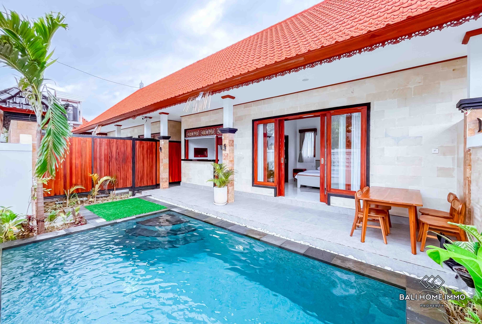 BRAND NEW 1 BEDROOMS VILLA FOR YEARLY RENTAL IN NUSA DUA - BENOA