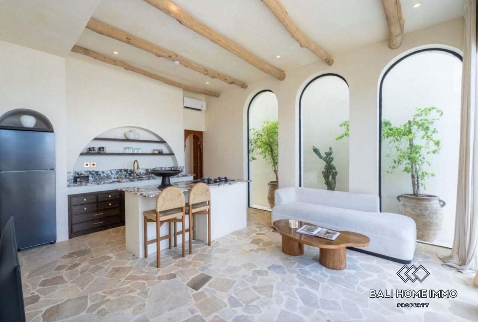 Brand New 2 Bedroom Villa for Rent in Seseh Beachside — image 2
