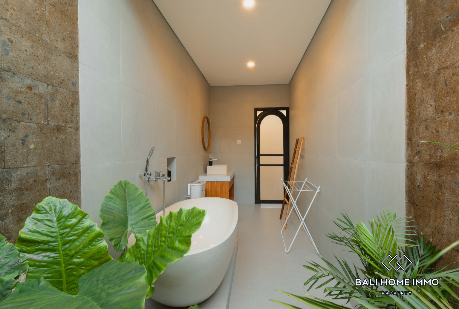 Brand New 3 Bedroom Family Villa For Rent In Canggu Residential Side — image 15
