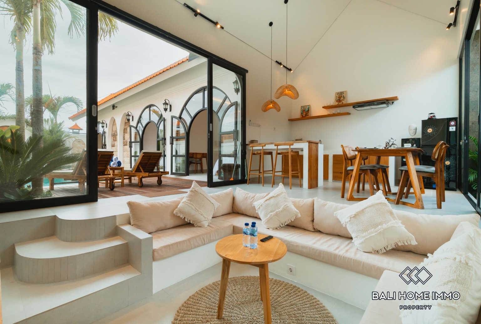 Brand New 3 Bedroom Family Villa For Rent In Canggu Residential Side — image 2
