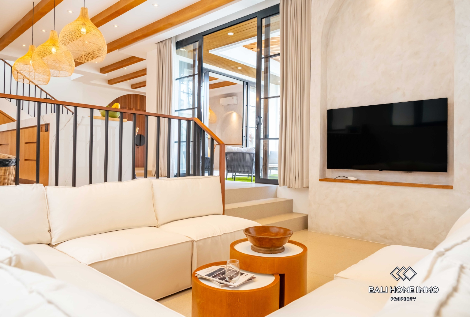 Brand New 3 Bedroom Modern Family Villa for Rent in Umalas — image 1