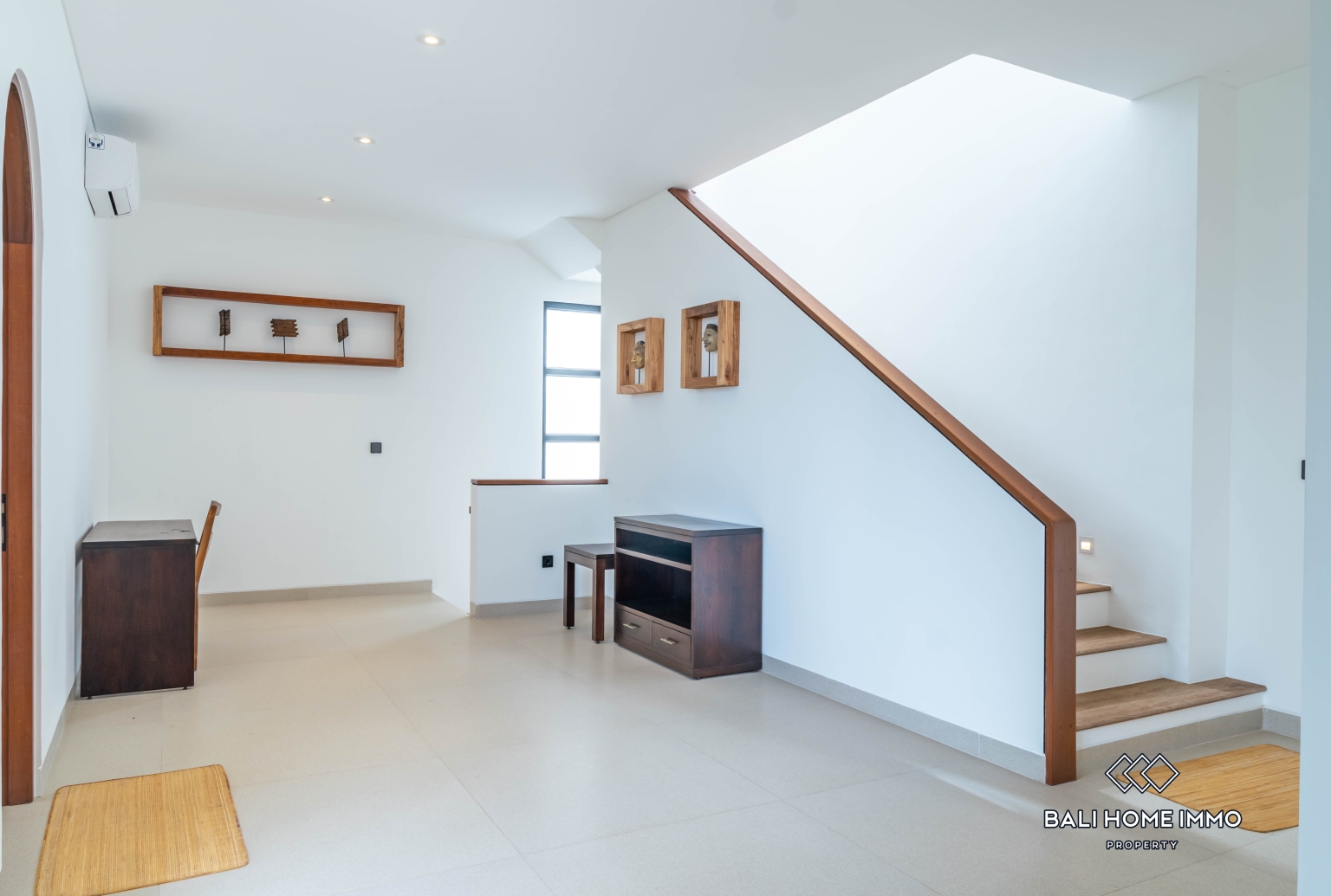 Brand New 3 Bedroom Modern Family Villa for Rent in Umalas — image 9