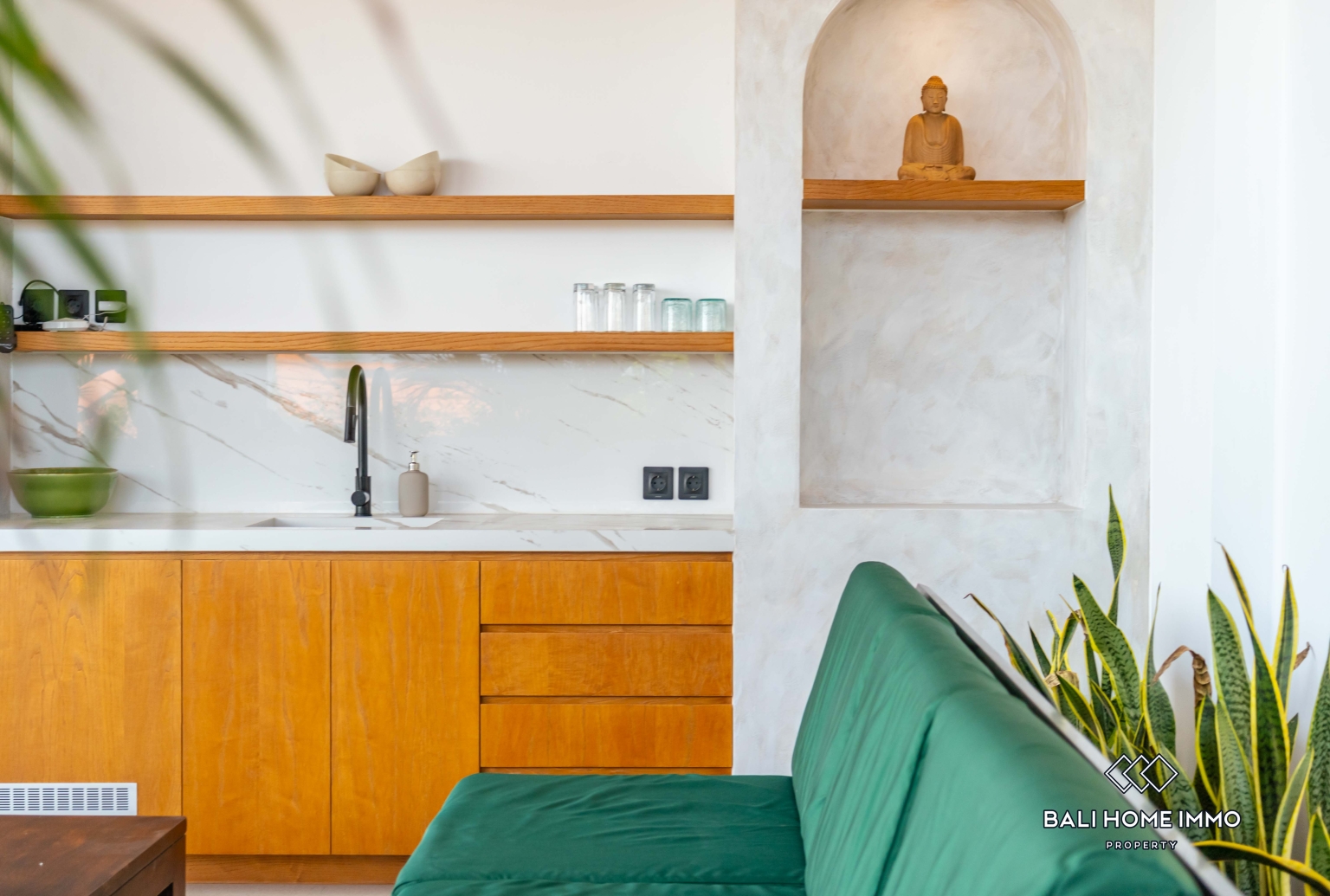 Brand New 3 Bedroom Modern Family Villa for Rent in Umalas — image 19