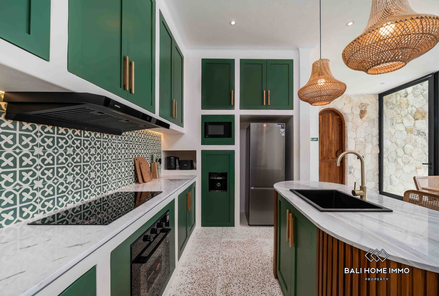 Brand new 3 Bedroom Villa with ricefield view for rent in Berawa — image 11