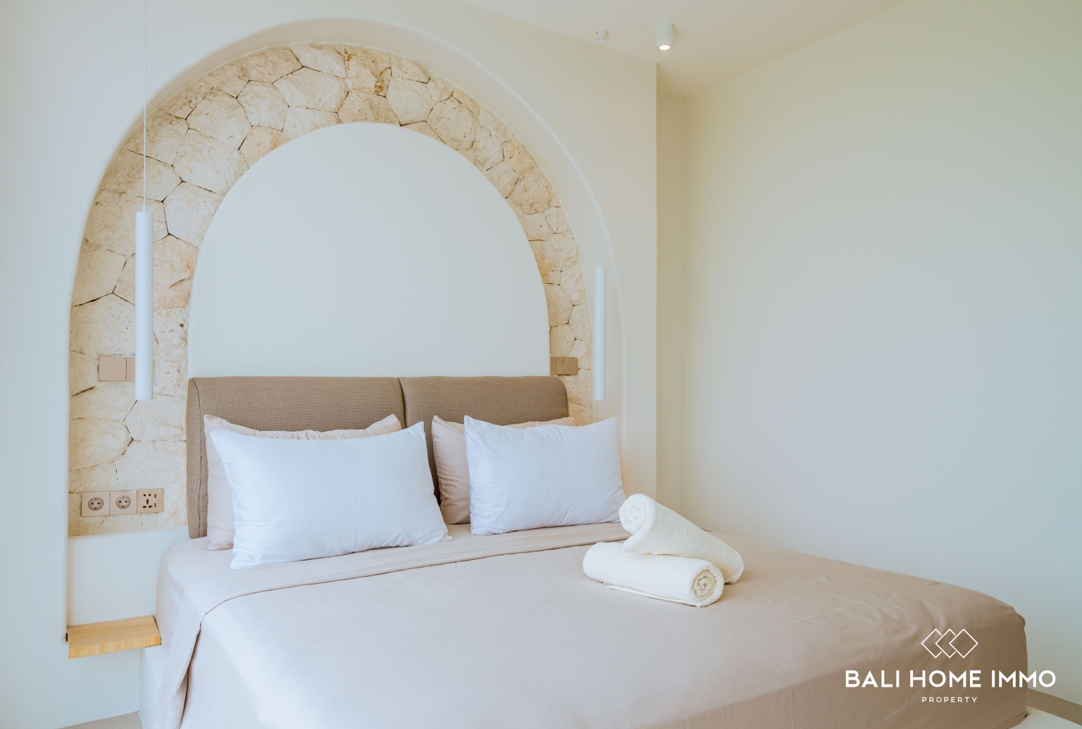 BRAND NEW 3 BEDROOMS VILLA FOR MONTHLY RENTAL IN BALI - PANDAWA — image 13