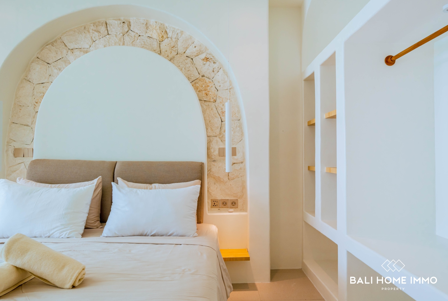 BRAND NEW 3 BEDROOMS VILLA FOR MONTHLY RENTAL IN BALI - PANDAWA — image 12