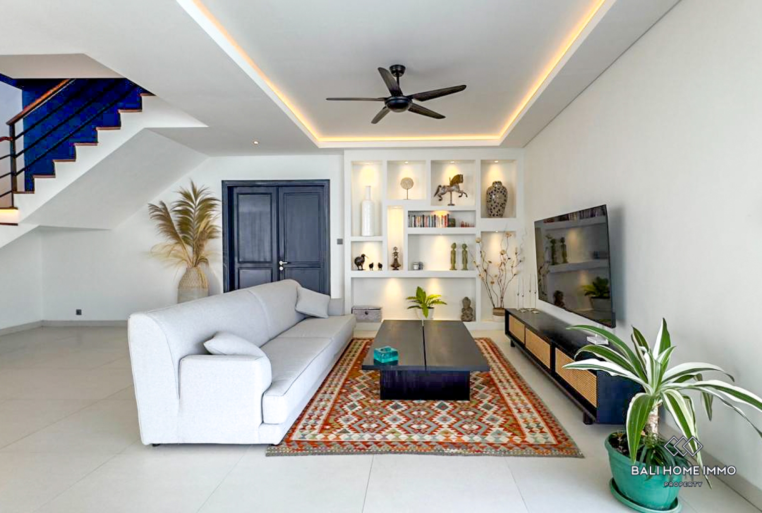 Brand new 3 Bedrooms villa for rentals in Bali Seminyak residential side — image 4