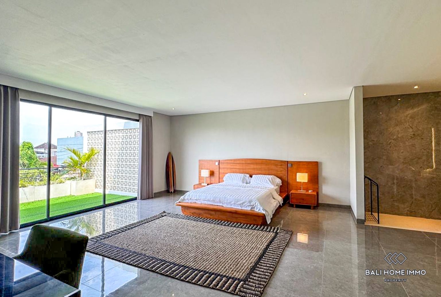 Brand new 3 Bedrooms villa for rentals in Bali Seminyak residential side — image 11