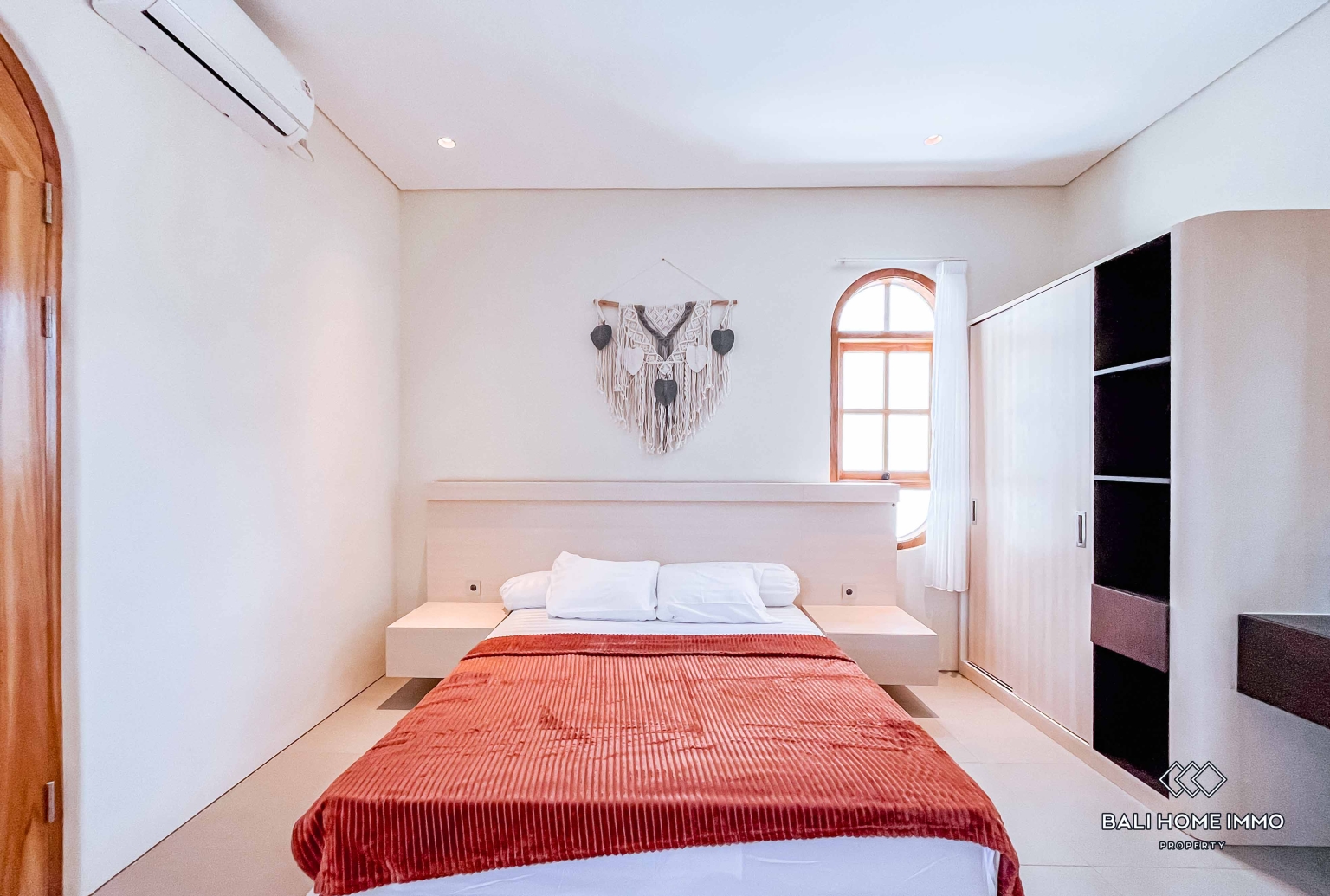 BRAND NEW 3 BEDROOMS VILLA FOR YEARLY AND MONTHLY RENTAL IN BALI - PANDAWA — image 8