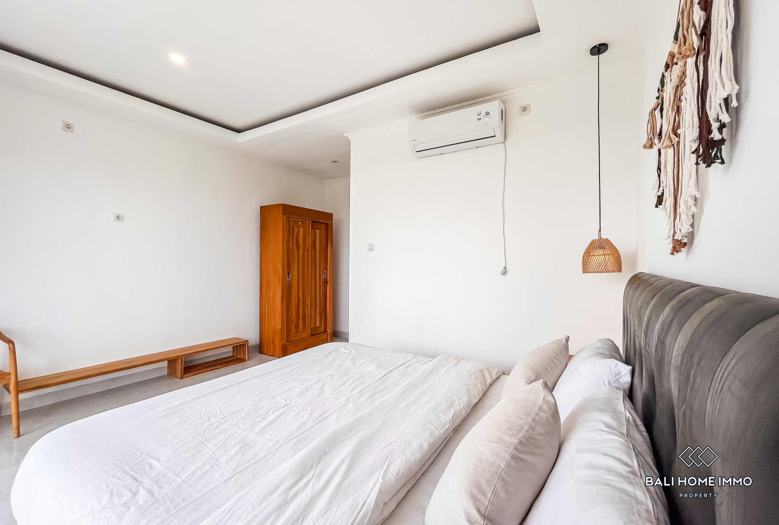 BRAND NEW 3 BEDROOMS VILLA FOR YEARLY & MONTHLY RENTAL IN BALI - PANDAWA — image 9