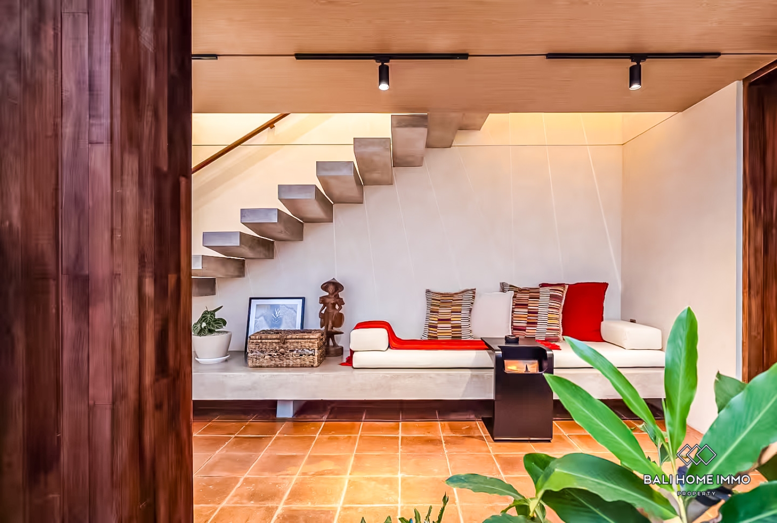 BRAND NEW 3 BEDROOMS VILLA FOR YEARLY & MONTHLY RENTAL IN BALI - UNGASAN — image 2