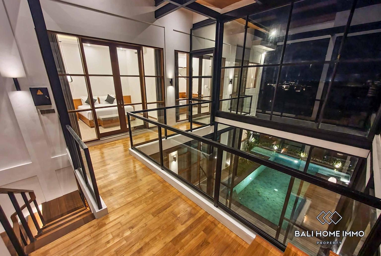 Brand New 4 Bedroom Modern Villa for Rent in Canggu Berawa — image 8