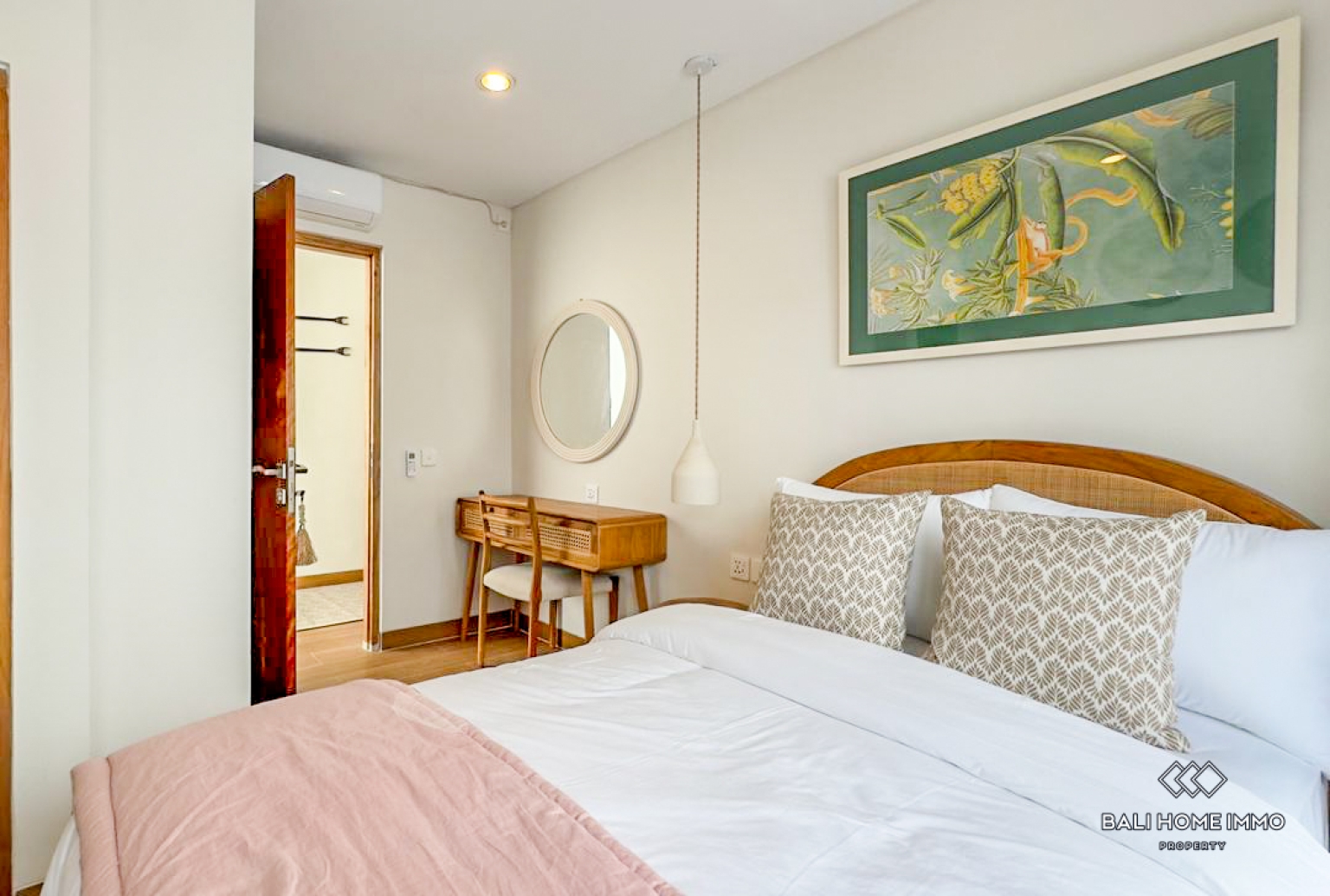 Brand new 4 bedrooms villa for rent in Bali - Canggu residential side — image 15