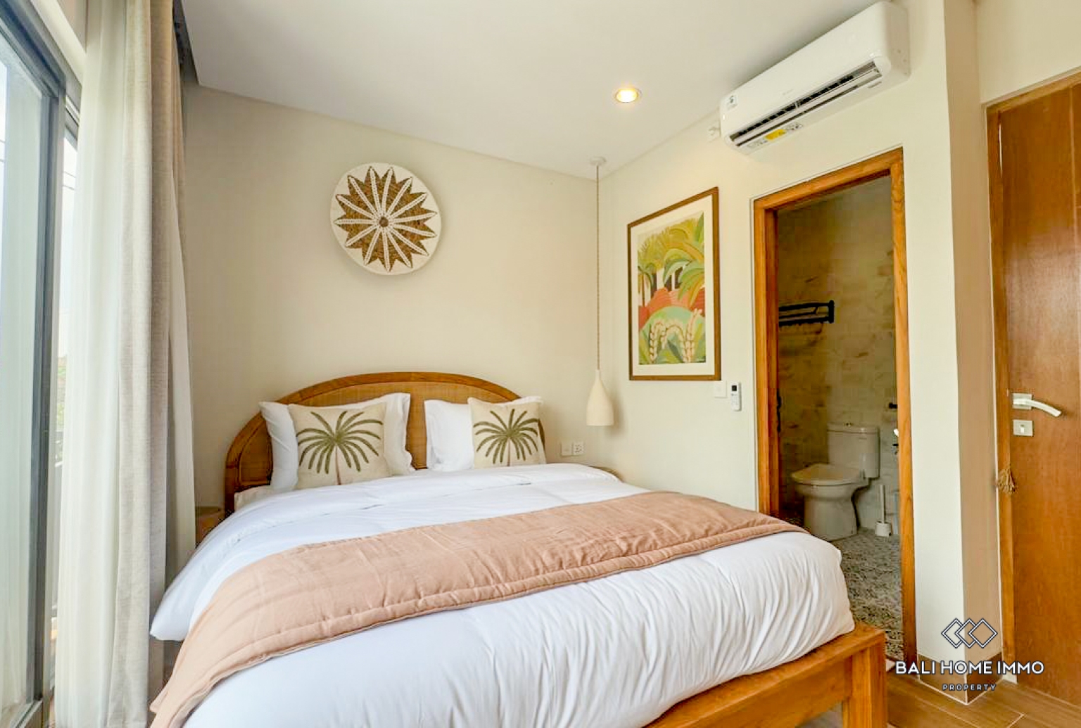 Brand new 4 bedrooms villa for rent in Bali - Canggu residential side — image 18