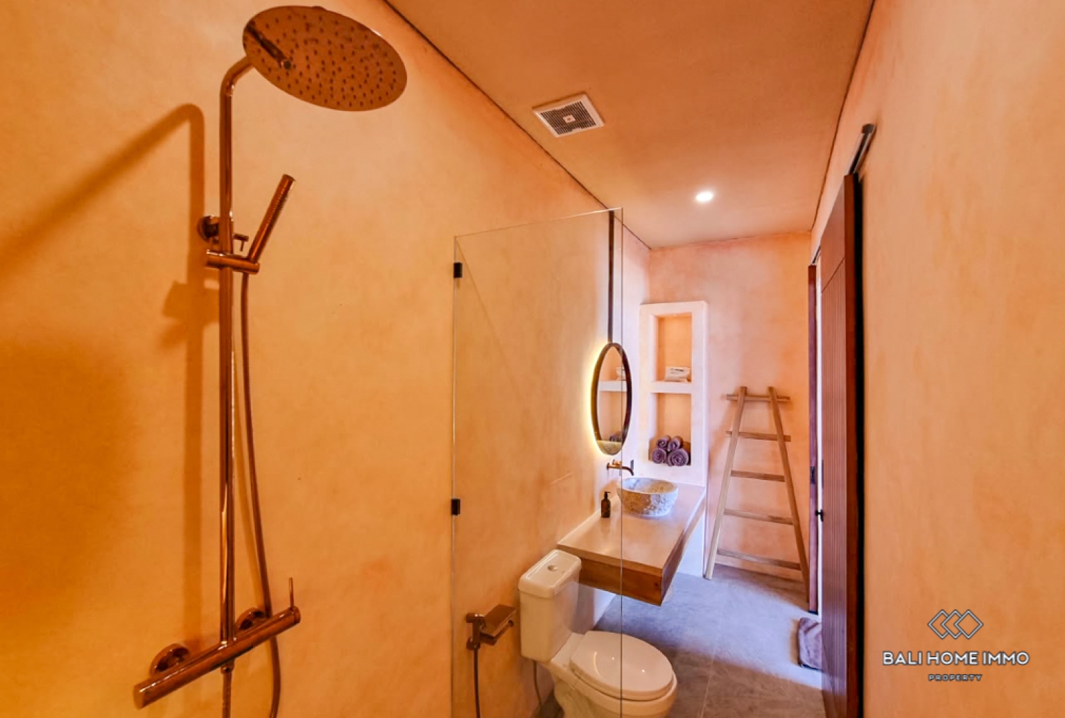 Brand New Modern 2 Bedroom Villa for Yearly Rental in Bali Tumbak Bayuh — image 18