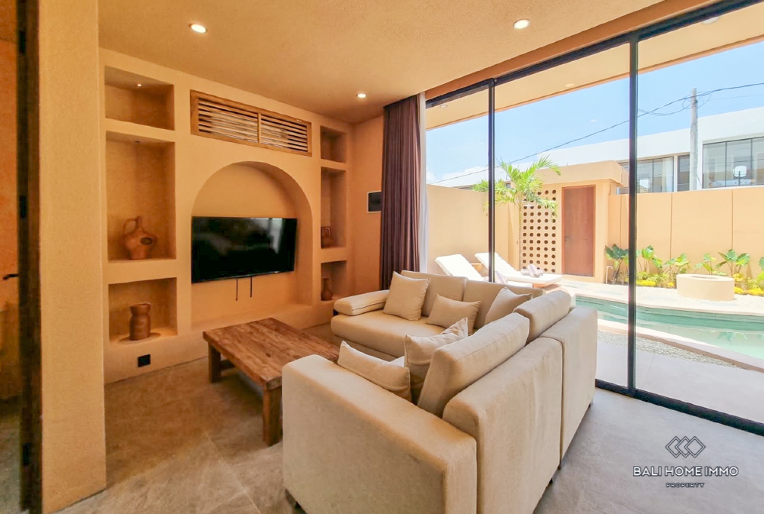 Brand New Modern 2 Bedroom Villa for Yearly Rental in Bali Tumbak Bayuh — image 3